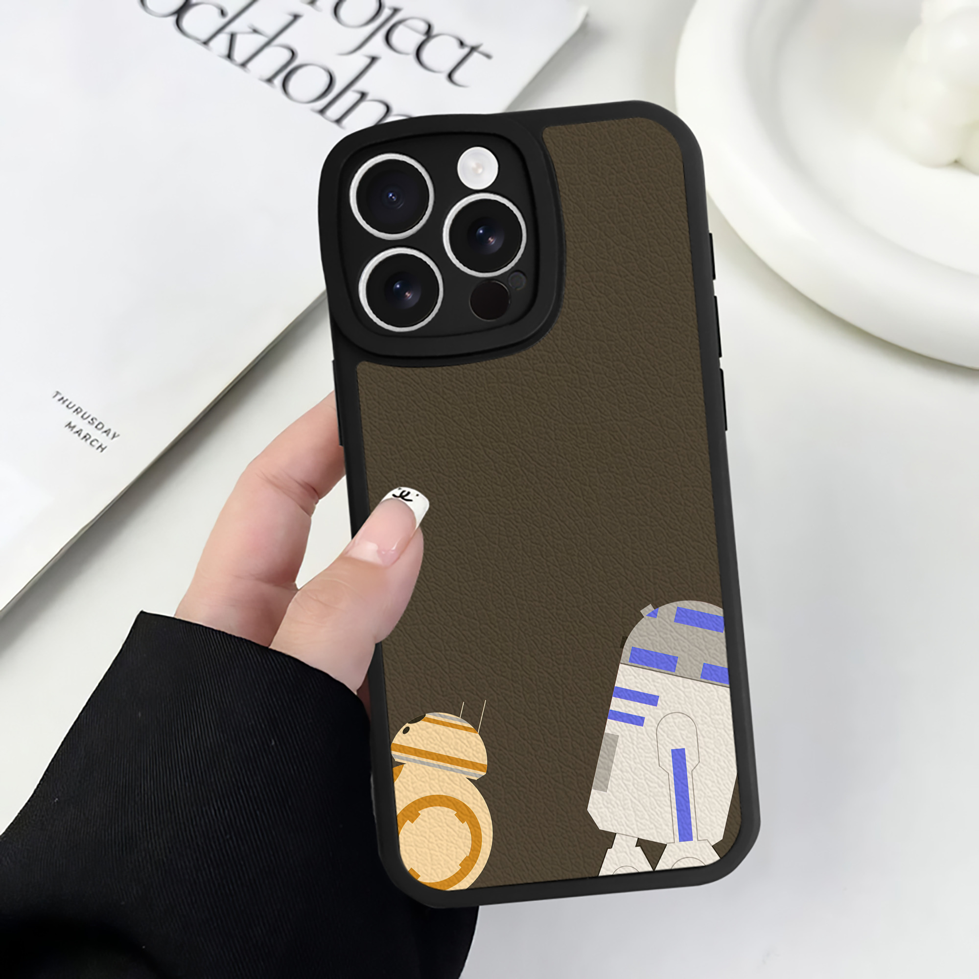 （画像用） スター・ウォーズ Star Wars 【iPhone 16シリーズ対応】シリコンスマホケース（レザー調） 材質：シリコン